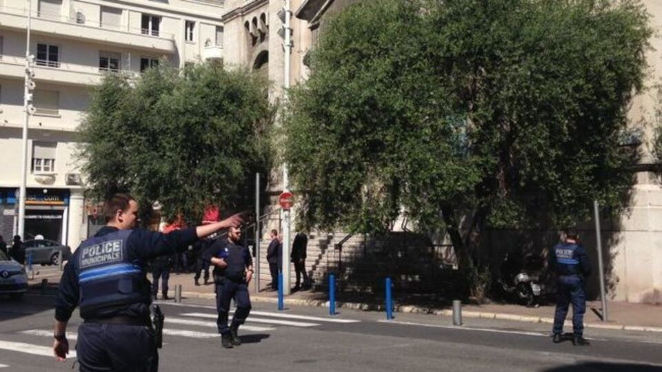 У Ніцці під час служіння евакуювали церкву