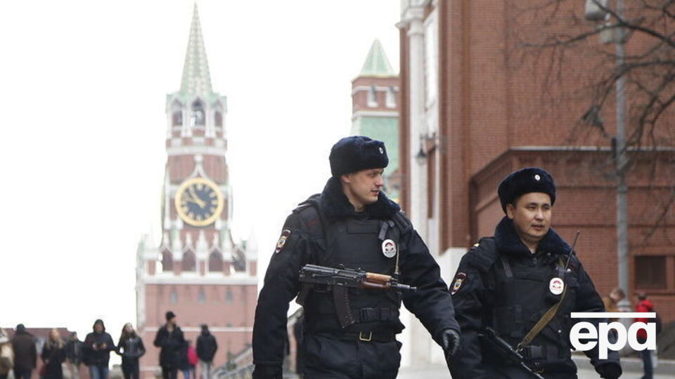 Майже третина росіян припускає можливість збройного конфлікту з США