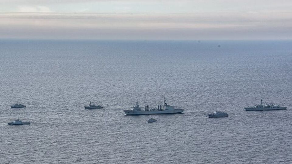 Латвийское минобороны сообщило о приближении российских кораблей к границе