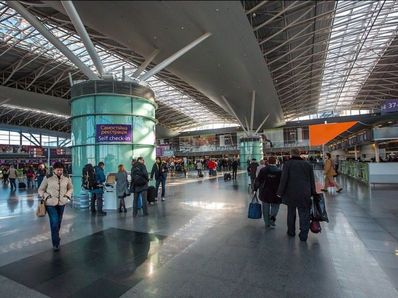 Росіянку з бази розшуку Інтерполу затримали в аеропорту "Бориспіль"