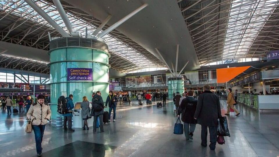 Росіянку з бази розшуку Інтерполу затримали в аеропорту "Бориспіль"