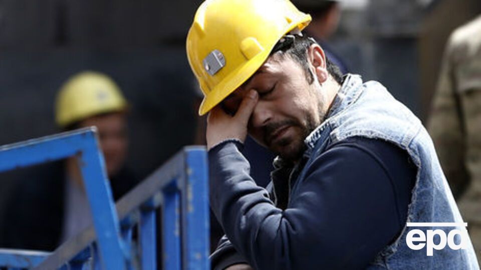 Шахтеры недовольны долгами по зарплате