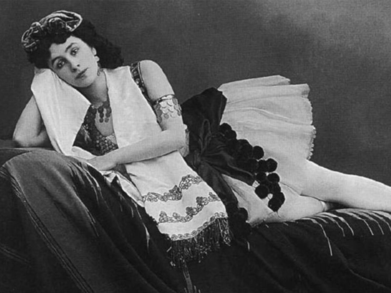 "Страшная", по мнению российских экспертов, Матильда Кшесинская