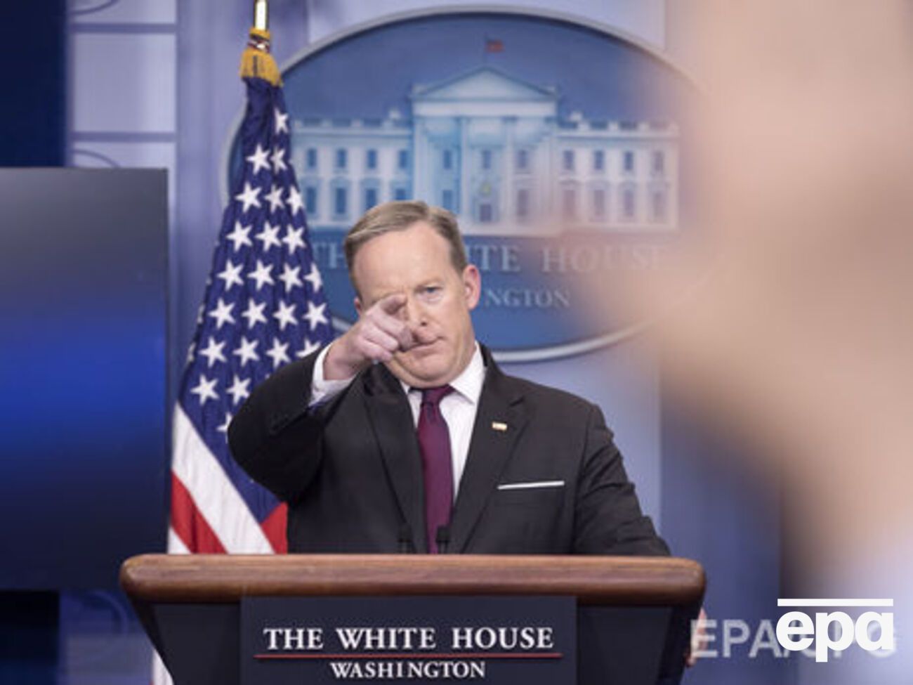 Спайсер: Я думаю, що ми будемо продовжувати закликати Китай впливати в регіоні, щоб отримати кращі результати