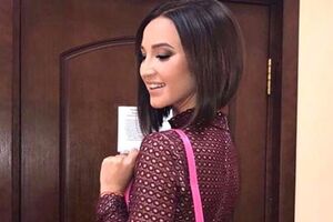 Бузова: Клип о вере в свет, помогающей не останавливаться на пути к добрым переменам, не сдаваться в поисках свободной, сильной и счастливой себя