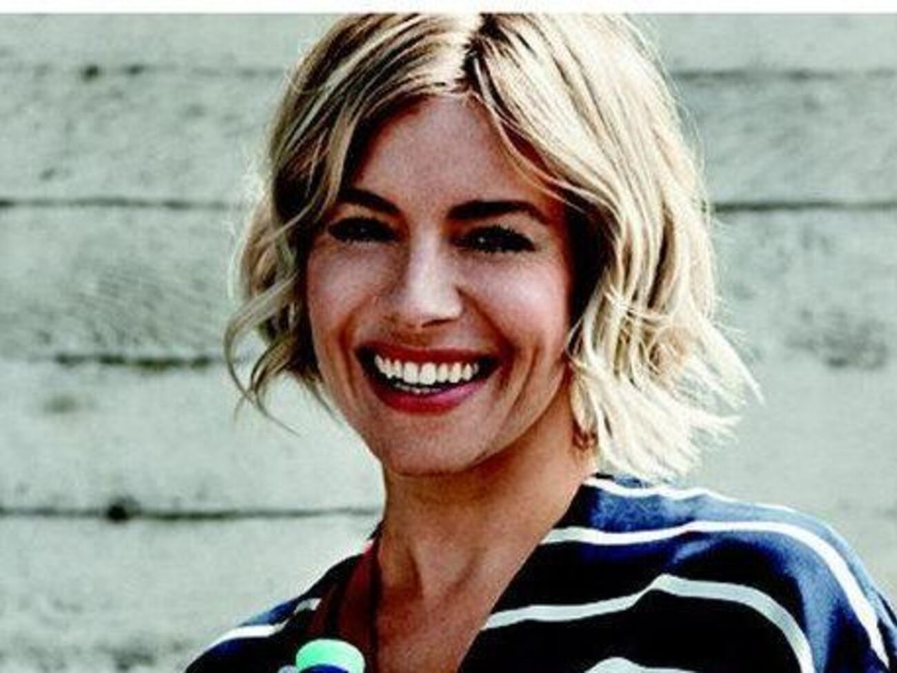 Миллер заявила, что&nbsp;"не намерена даже удостаивать ответом" вопросы о романе с Питтом