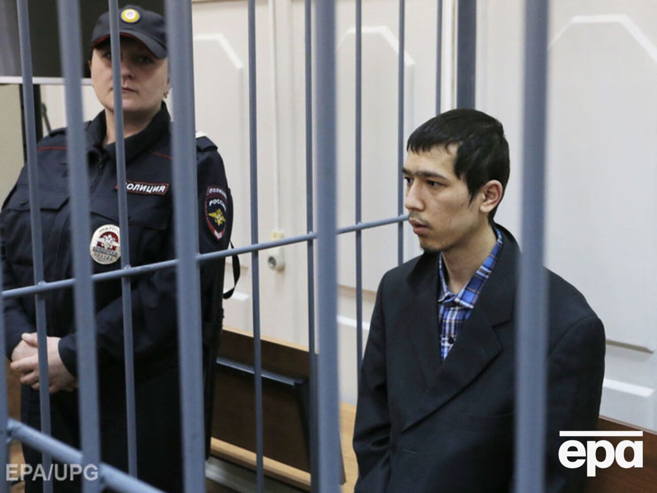 В суде Азимов заявил, что ему давали команды