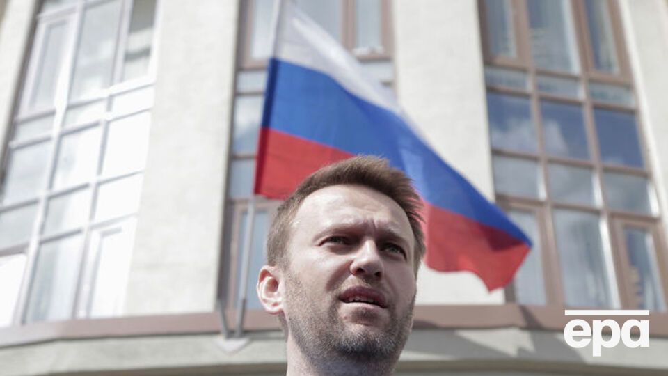 Навальний: Планка у 300 тисяч підписів благополучно взята