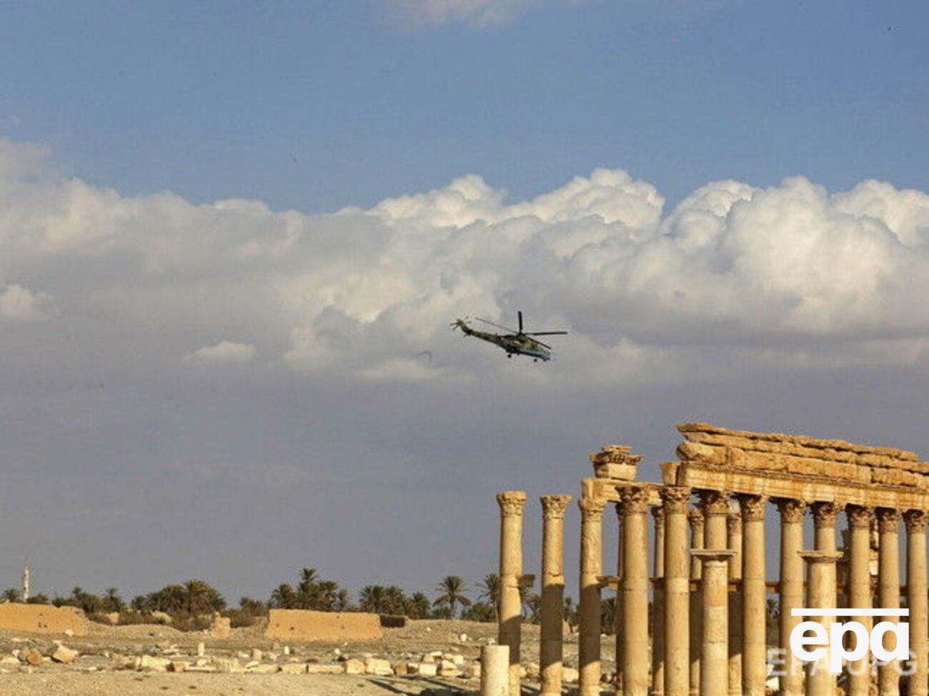 РФ потеряла более 20 человек во время операции в Пальмире, сообщает Reuters