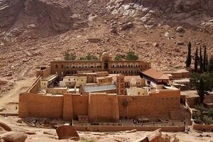 Монастырь Святой Екатерины – одна из самых известных достопримечательностей Южного Синая