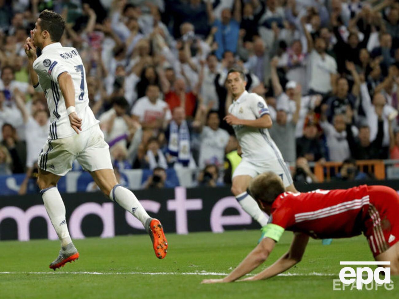 Хет-трик Роналду приніс "Реалу" перемогу над "Баварією"