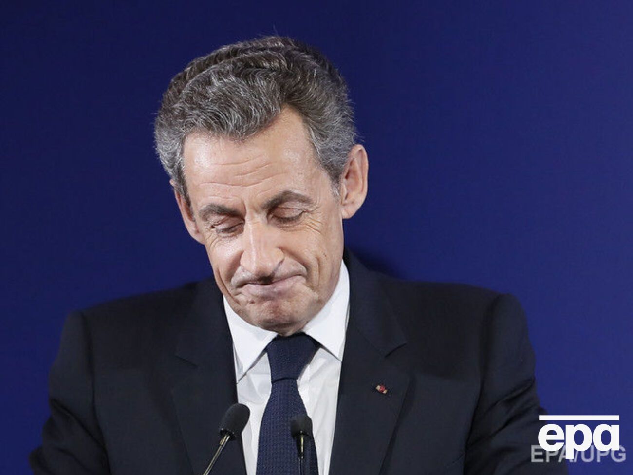 Саркози призвал голосовать за Фийона