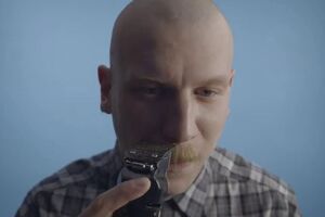 Дорн побрился в кадре