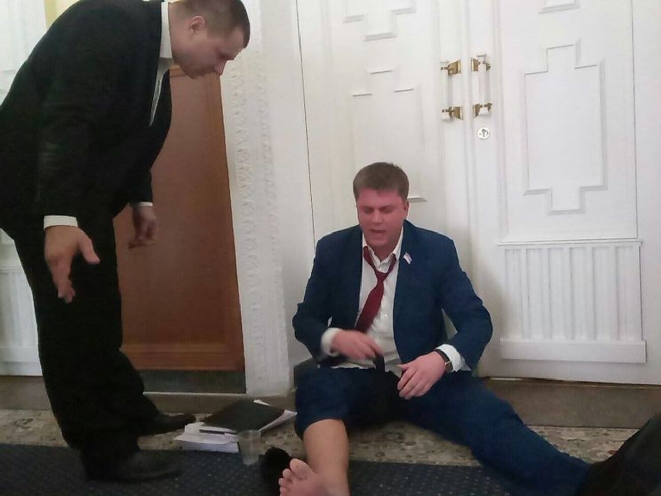 Лесик: Я сейчас ногу починю и пойду дальше