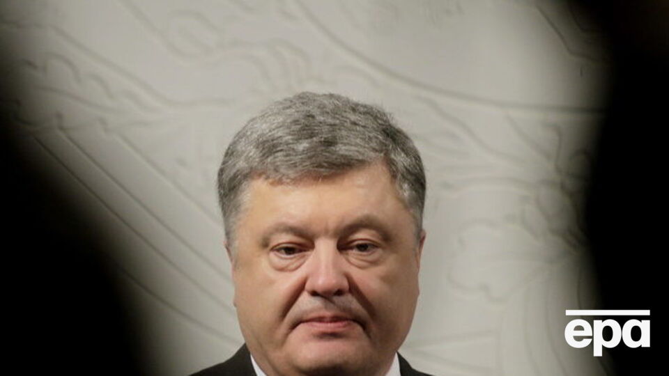Порошенко заявив, що Україна витрачає на оборону більше, ніж деякі країни НАТО