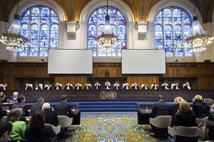 Суд напомнил обеим сторонам, что они должны полностью выполнять Минские соглашения, одобренные Совбезом ООН