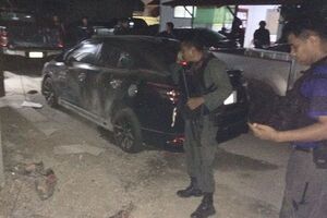 Поліцейські вели перестрілку з бойовиками