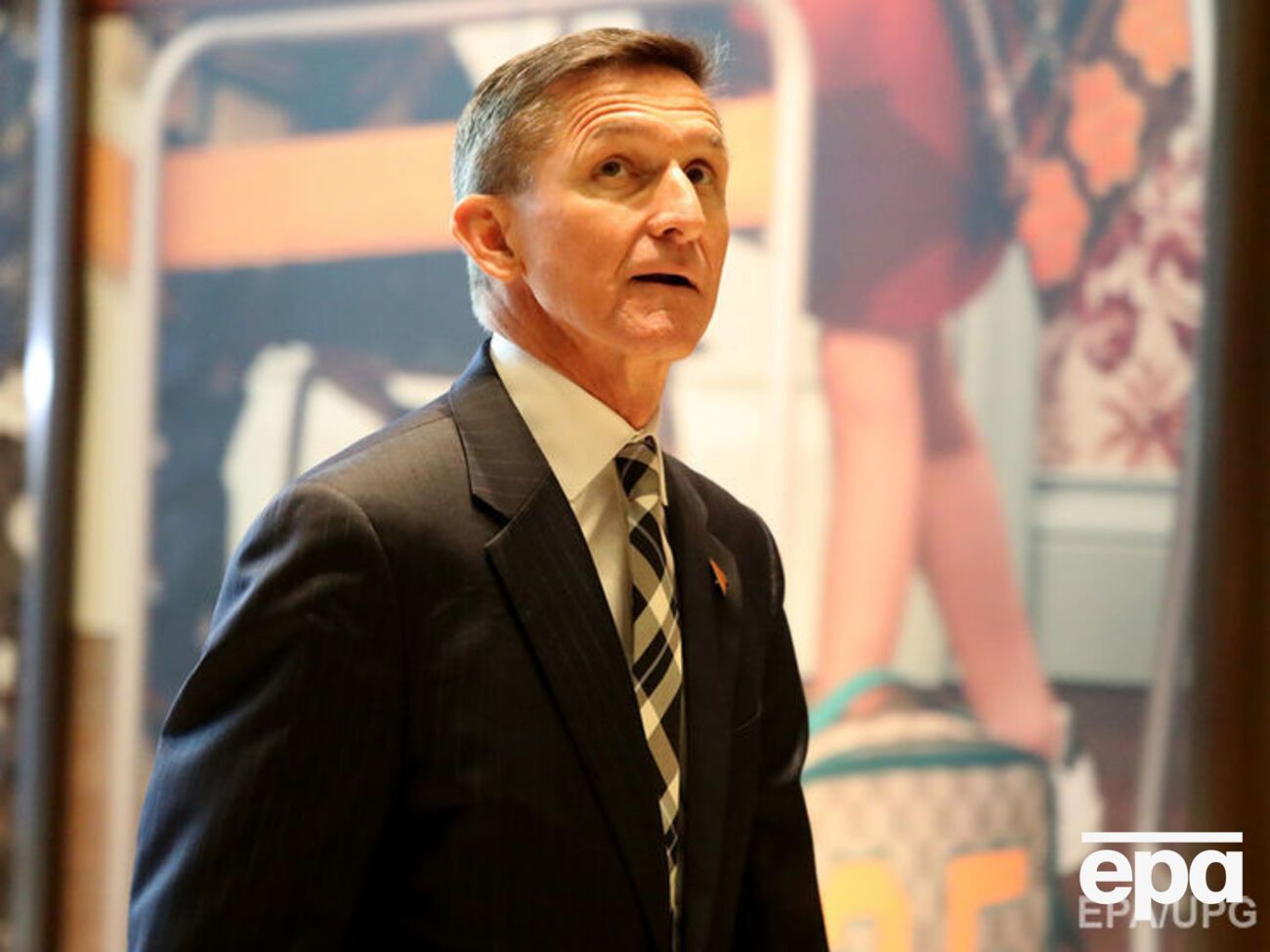 В целом за прошлый год Флинн заработал как минимум $1,3 млн