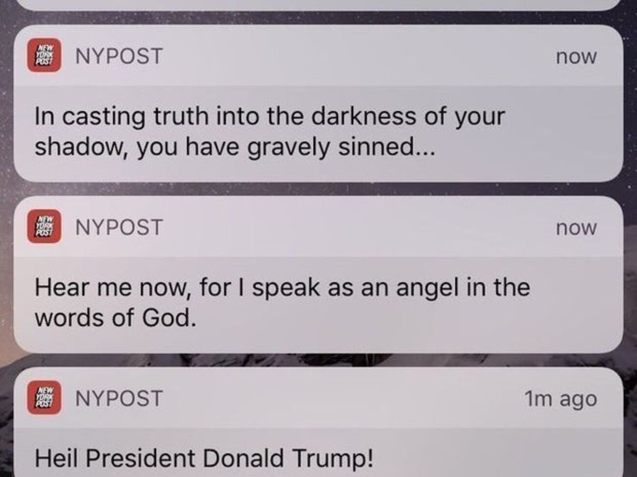 "Слава президенту Дональду Трампу", &ndash; йшлося в одному з push-повідомлень