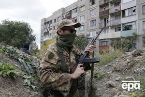 1 апреля задержан российский военный, который пытался перевезти через границу с РФ пять единиц стрелкового оружия, сообщили в разведке