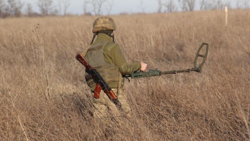 В марте военные саперы обезвредили 1485 минно-взрывных устройств