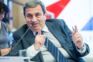 Яков Миркин: Все мы нуждаемся в нормализации, в людях без вывертов, в тех, кто пытается следовать прежде всего публичному благу, как и положено им по должности