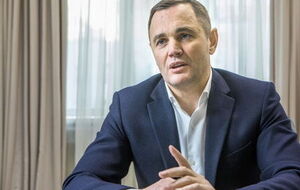Источник в профильном министерстве заявил изданию, что с 21 апреля Григорович уйдет в отпуск, из которого уже не выйдет