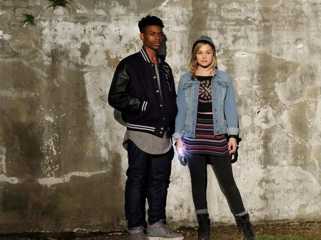 Главные роли исполнили Обри Джозеф и Оливия Холт