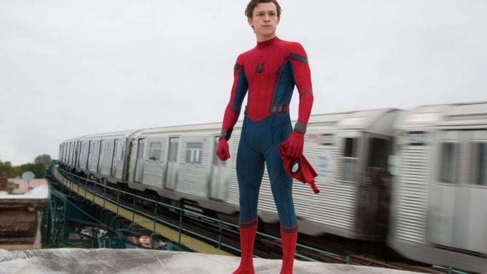 Человек-паук появится в других фильмах