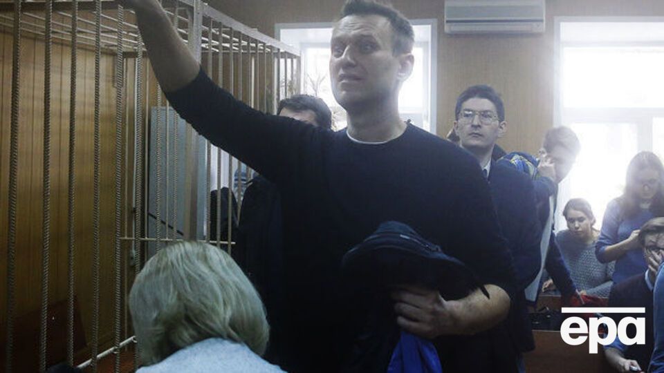 Соцсети о сравнении Навального с Гитлером: Какие еще вам нужны доказательства?