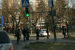 В управлении ФСБ Хабаровска произошла стрельба