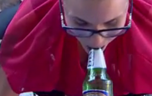 Одна из сложнейших "пивных" поз в йоге