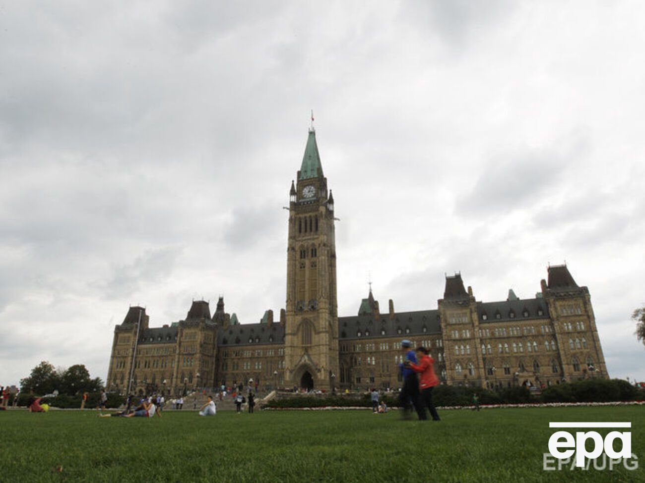 В правительстве Канады заявили, что будут продолжать усилия по поддержке сирийского народа с целью помочь разрешить кризис в стране
