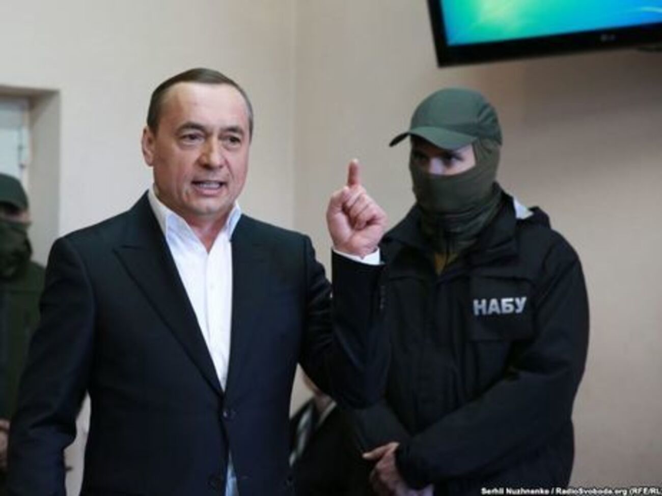 В Киеве проходит заседание по избранию меры пресечения Мартыненко