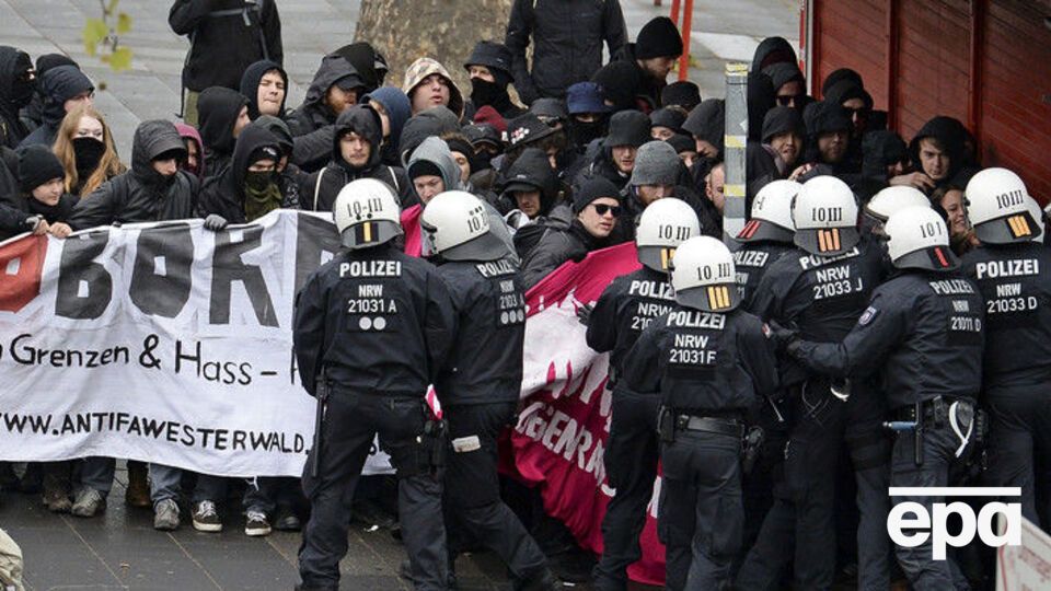 На улицах Кельна неспокойно