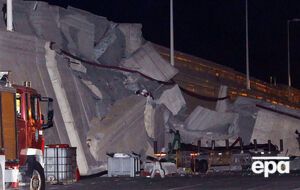 На Канарских островах паром врезался в пирс