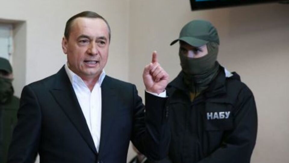 Мартиненко про Порошенка: Раніше був у більш близьких стосунках, до його посади