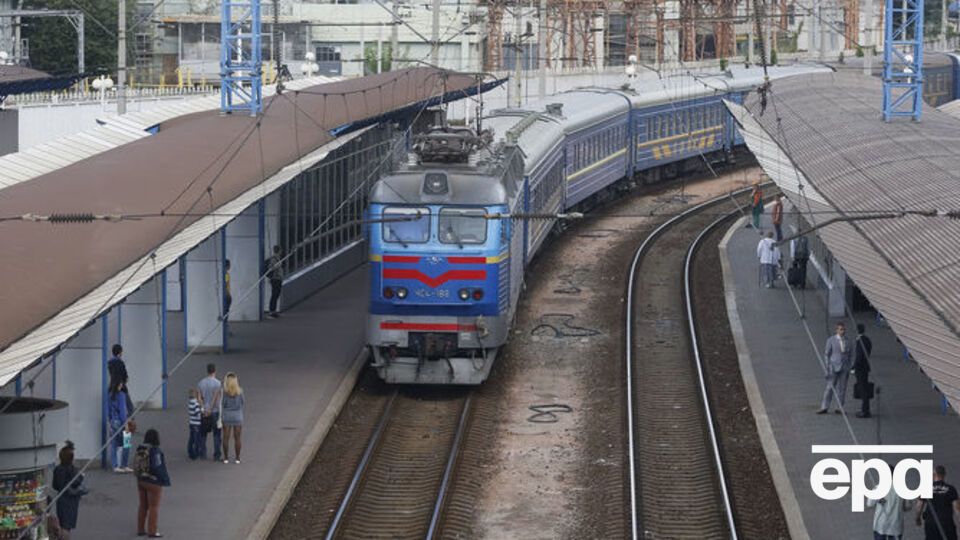 Тарифи на залізничні пасажирські перевезення в Україні поки не підвищуватимуть