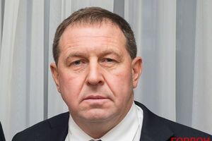 Андрей Илларионов: В результате расцвел теневой рынок валюты, а вместе с ним и теневые дельцы – валютные менялы