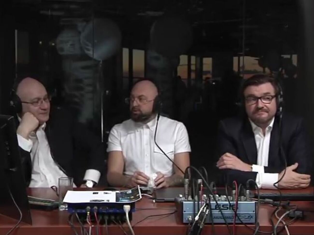 Матвей Ганапольский, Алексей Семенов и Евгений Киселев в студии "Куб"