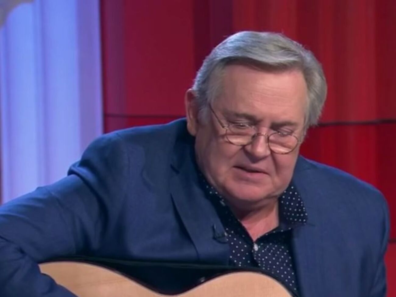 Юрий Стоянов спел песню от имени Сафронкова