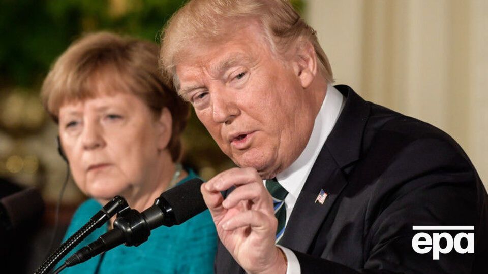 Трамп провів телефонну розмову з Меркель