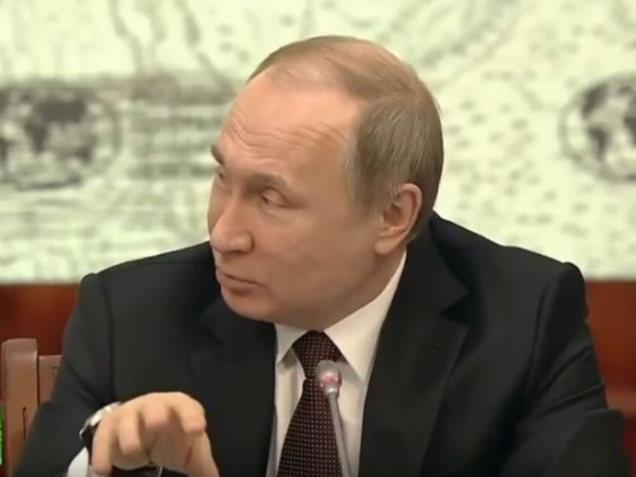 Путіну показали молюсків