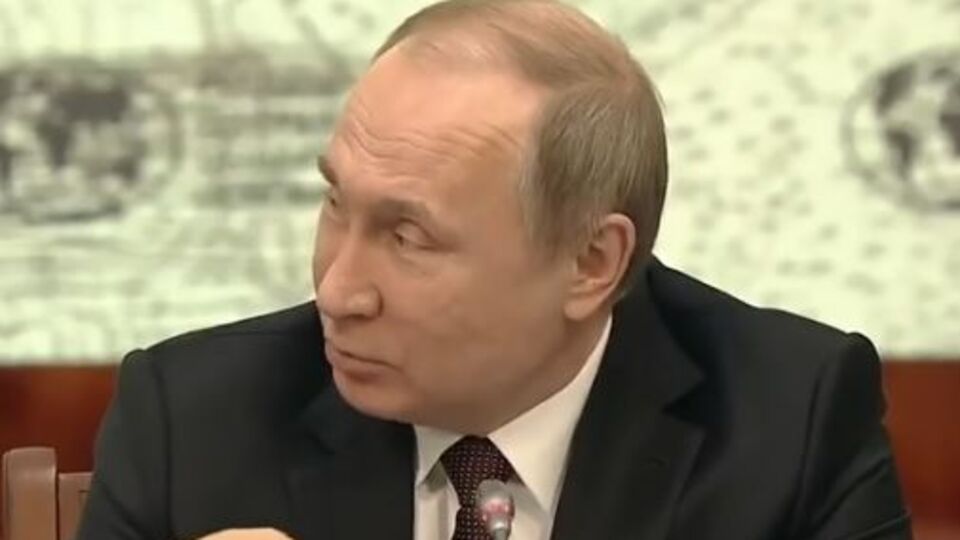 Путину показали моллюсков