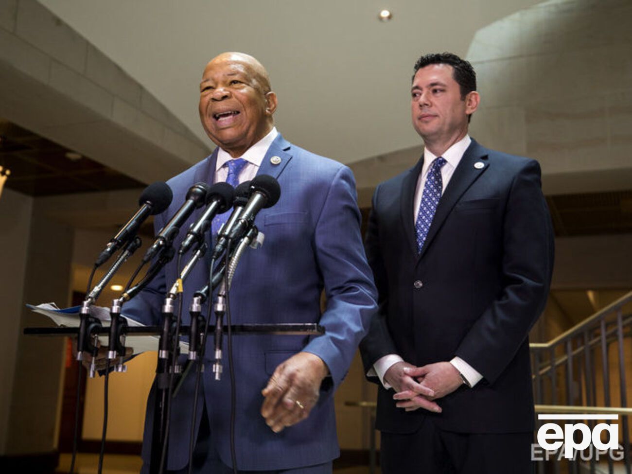 Конгресмени: Флінна можуть піддати кримінальному переслідуванню