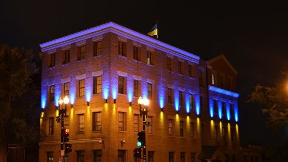 В украинском посольстве разъяснили информацию о сокращении финпомощи от США