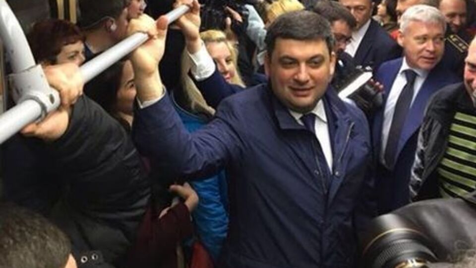Гройсман рассказал о поездке в харьковском метро