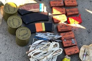 Зловмисників затримали під час спроби збуту зброї