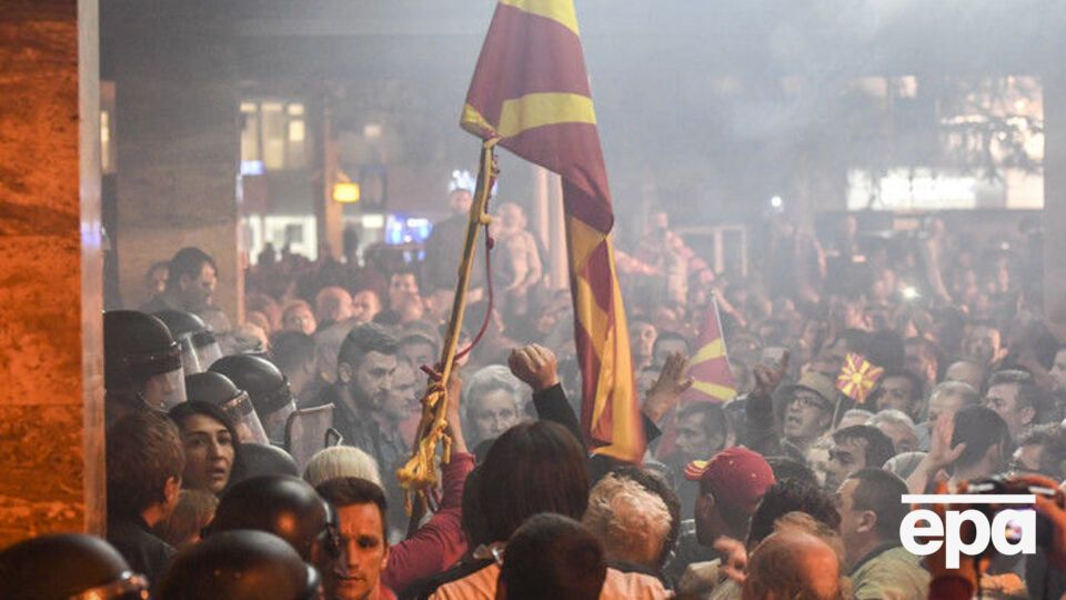 Поліція звільнила депутатів