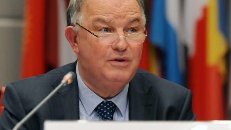 Апакан: Важно предпринять реальные шаги для решения проблемы с оружием, минами и неразорвавшимися боеприпасами